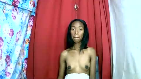 Snapshot of oliviah27 chatting on 8, 10, 2025 oliviah27 online show from 8, 10, 2025