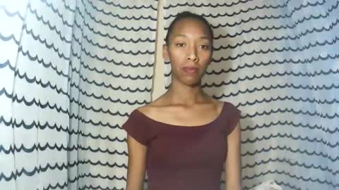 Snapshot of oliviah27 chatting on 5, 11, 2025 oliviah27 online show from 5, 11, 2025