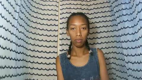 Snapshot of oliviah27 chatting on 21, 11, 2025 oliviah27 online show from 21, 11, 2025