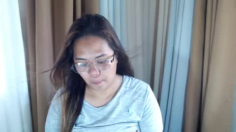 Snapshot of oliviahollywood chatting on 22, 4, 2026 olivia hollywood online show from 22, 4, 2026