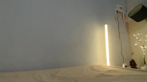 oliviajohnson20 online show from 19, 11, 2025