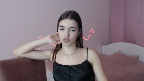 Snapshot of olivialimm chatting on 17, 12, 2024 Olivia online show from 17, 12, 2024