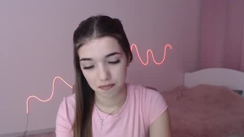 Snapshot of olivialimm chatting on 20, 12, 2024 Olivia online show from 20, 12, 2024