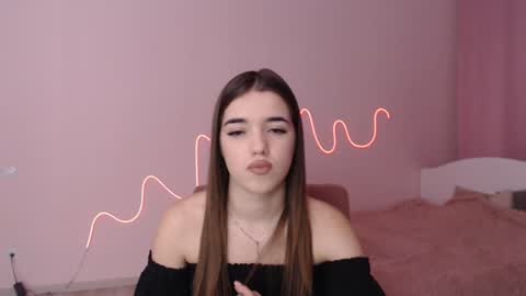 Snapshot of olivialimm chatting on 7, 1, 2025 Olivia online show from 7, 1, 2025