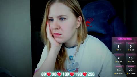 Snapshot of oliviamunk chatting on 2, 11, 2025 . online show from 2, 11, 2025