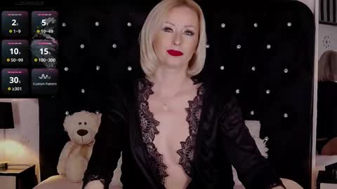 Olivia online show from 4, 3, 2025