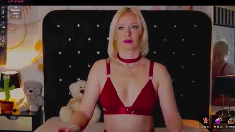 Olivia online show from 14, 12, 2025