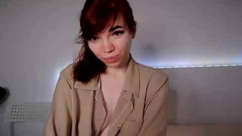 Snapshot of olivka_flower chatting on 20, 12, 2024 Angelina Lina online show from 20, 12, 2024