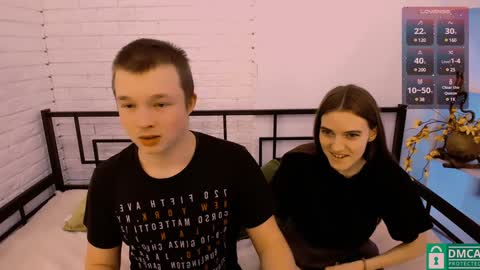 Olli and Stiw online show from 4, 12, 2024