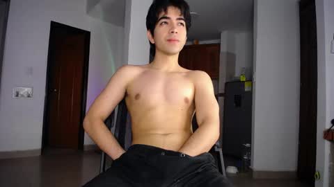 Snapshot of olliver_twink chatting on 12, 4, 2026 olliver_twink online show from 12, 4, 2026