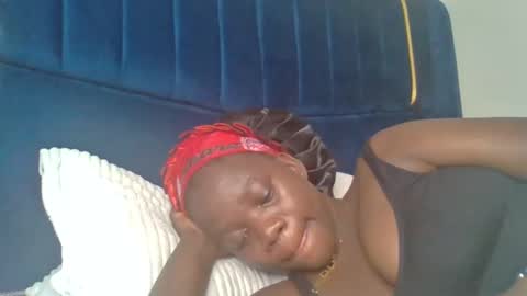 Snapshot of ollleina chatting on 29, 4, 2026 ollleina online show from 29, 4, 2026