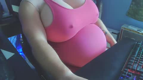 Snapshot of olorlando321 chatting on 29, 6, 2026 Dani Pregna online show from 29, 6, 2026