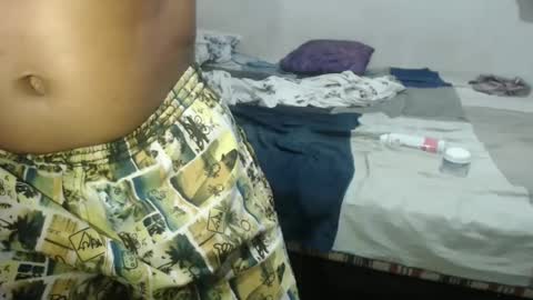 Snapshot of oly10022020 chatting on 17, 1, 2025 OlySantos online show from 17, 1, 2025