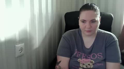 OlyaAndNetty online show from 27, 10, 2025