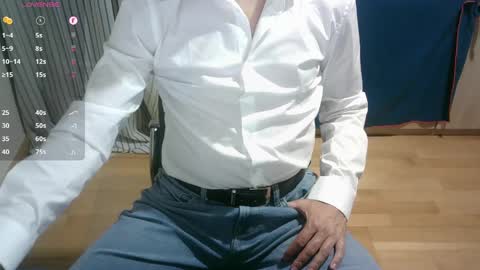 Snapshot of omar87ram chatting on 5, 4, 2026 Omar online show from 5, 4, 2026