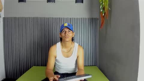 Snapshot of omar_roy chatting on 2, 12, 2025 OMAR online show from 2, 12, 2025