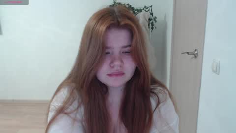 Snapshot of omellyoo chatting on 11, 4, 2026 MellY online show from 11, 4, 2026