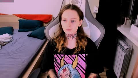 on_yxxx online show from 17, 12, 2024