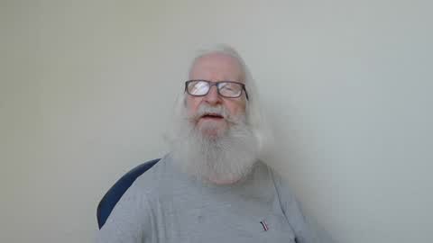 Snapshot of onanister chatting on 3, 3, 2026 Somewhere over the rainbow online show from 3, 3, 2026