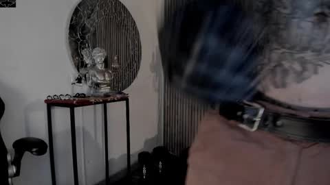     ... online show from 5, 11, 2025