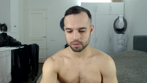 Snapshot of onebestlover chatting on 19, 1, 2026 onebestlover online show from 19, 1, 2026