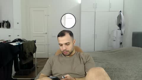 Snapshot of onebestlover chatting on 10, 2, 2026 onebestlover online show from 10, 2, 2026