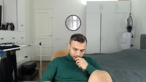 Snapshot of onebestlover chatting on 18, 2, 2026 onebestlover online show from 18, 2, 2026