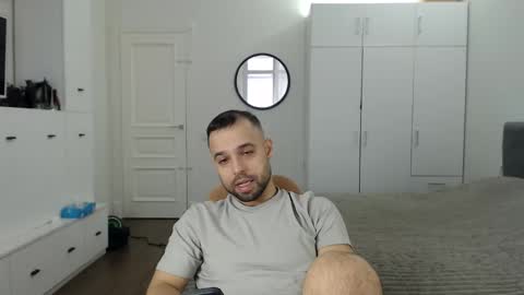 onebestlover online show from 5, 4, 2026