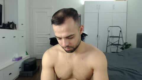 onebestlover online show from 17, 4, 2026