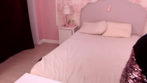 Snapshot of oneblondenicole chatting on 3, 10, 2025 Nicole online show from 3, 10, 2025