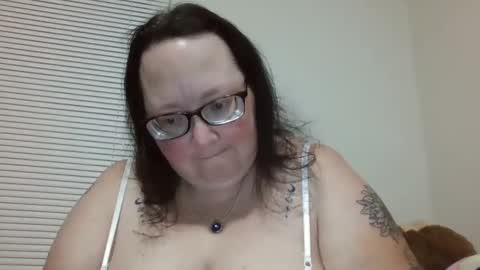 Snapshot of onedaffodil84 chatting on 5, 2, 2025 Pixie online show from 5, 2, 2025