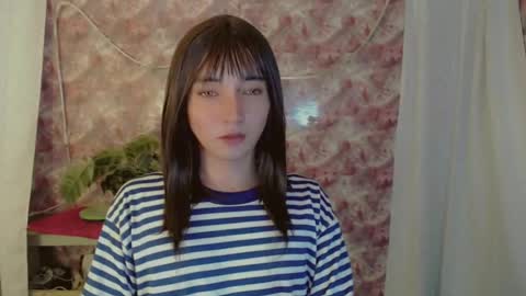 Snapshot of onelesslonelygirl69 chatting on 26, 6, 2026 KLIER online show from 26, 6, 2026