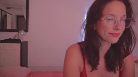 Snapshot of onelittlemermaid chatting on 10, 4, 2026 Ariel online show from 10, 4, 2026