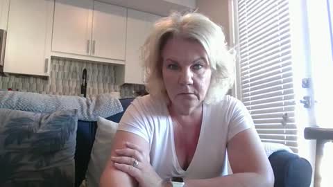 couple mature milf bigboobs curvy mommydaddy online show from 6, 2, 2025