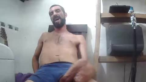 Snapshot of onfirebigman chatting on 3, 1, 2025 Giorgeo Armani online show from 3, 1, 2025