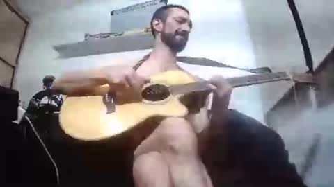 Snapshot of onfirebigman chatting on 1, 3, 2025 Giorgeo Armani online show from 1, 3, 2025