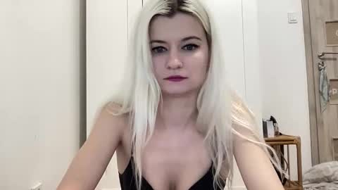 Snapshot of onika_cox chatting on 9, 2, 2026 Onika online show from 9, 2, 2026