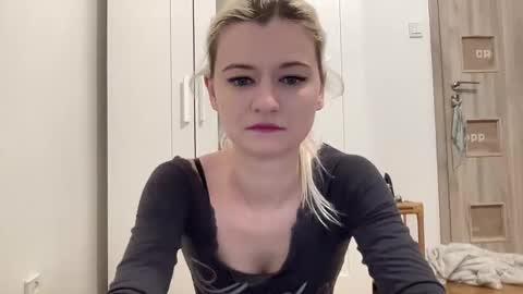 Snapshot of onika_cox chatting on 16, 2, 2026 Onika online show from 16, 2, 2026