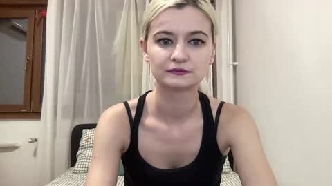 Snapshot of onika_cox chatting on 9, 5, 2026 Onika online show from 9, 5, 2026