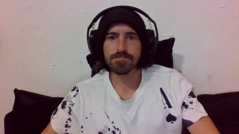 Snapshot of oniyoshiken chatting on 1, 11, 2025 oniyoshiken online show from 1, 11, 2025