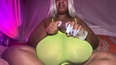 Snapshot of onlineerica chatting on 13, 4, 2026 onlineerica online show from 13, 4, 2026