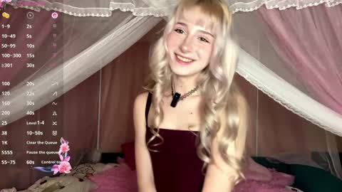 Snapshot of onlyeva1 chatting on 27, 3, 2026 Eva online show from 27, 3, 2026