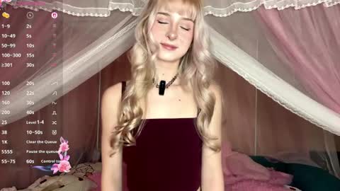 Snapshot of onlyeva1 chatting on 27, 3, 2026 Eva online show from 27, 3, 2026