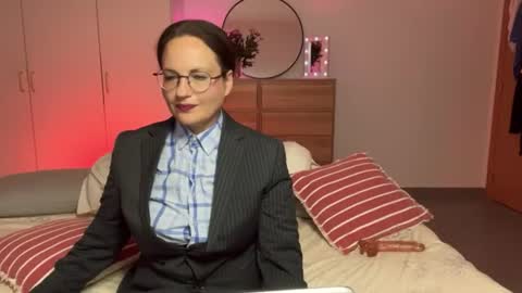 Snapshot of onlylike chatting on 24, 7, 2026 The cutest model on this site online show from 24, 7, 2026