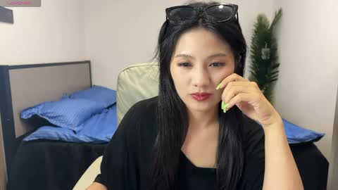 Snapshot of onlylookatu chatting on 14, 4, 2026 ku ku online show from 14, 4, 2026