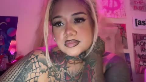 Avery Lee online show from 10, 7, 2026