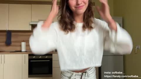 Helen online show from 20, 9, 2025