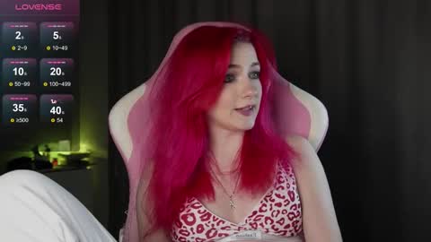 Snapshot of ooliviaa chatting on 5, 11, 2025 Hannah online show from 5, 11, 2025