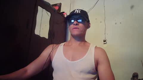 Snapshot of oomaurooo chatting on 23, 12, 2025 oomaurooo online show from 23, 12, 2025