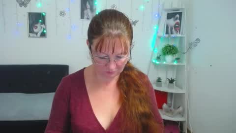 Snapshot of oovanessahotts chatting on 27, 9, 2025 Vanessa online show from 27, 9, 2025